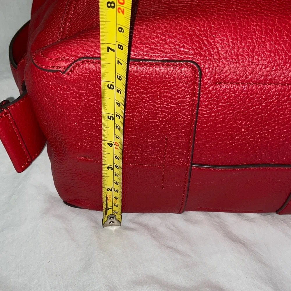 Nwot HTF color Tory Burch Perry Satchel in Red